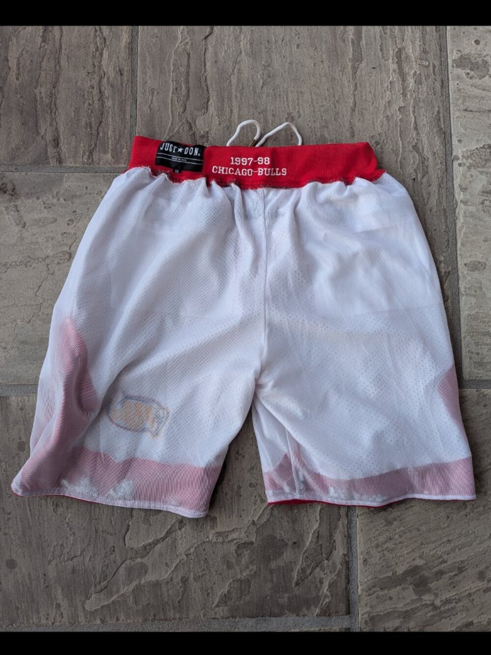 Just Don 1997-98 Embroidered NBA Chicago Bulls Basketball Shorts *Size M* - Picture 4 of 5